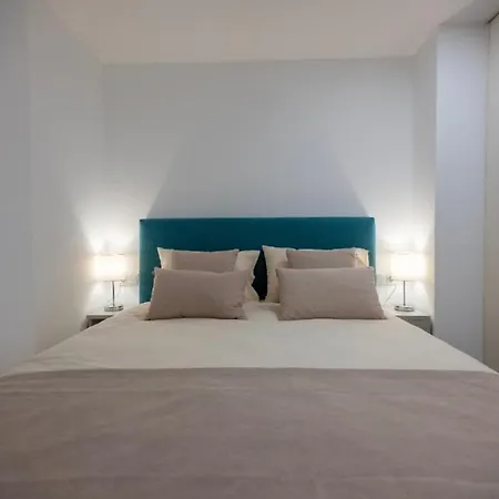 Edificio Beiriz Apartment *